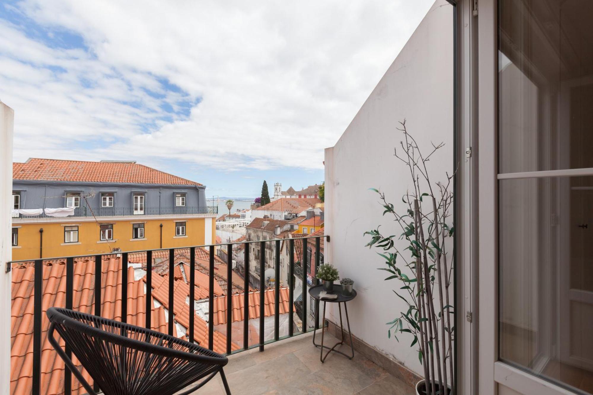 Flh Portas Do Sol Duplex With Terrace Apartman Lisboa Kültér fotó